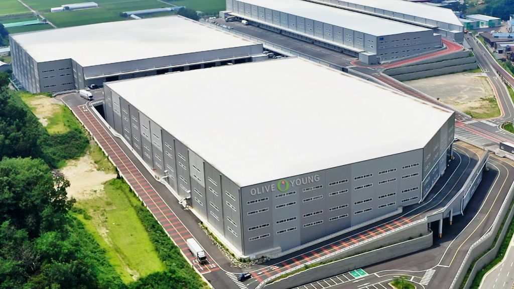 An aerial view of CJ’s Olive Young Anseong Logistics Center