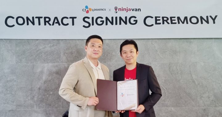CJ Logistics and Ninja Van at the contract signing ceremony.
