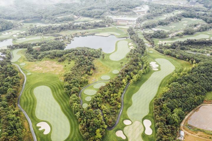 Haesley Nine Bridges golf course, 18th hole
