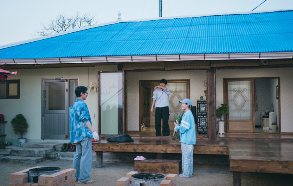 Scene from “Fresh Off the Sea Season 2”