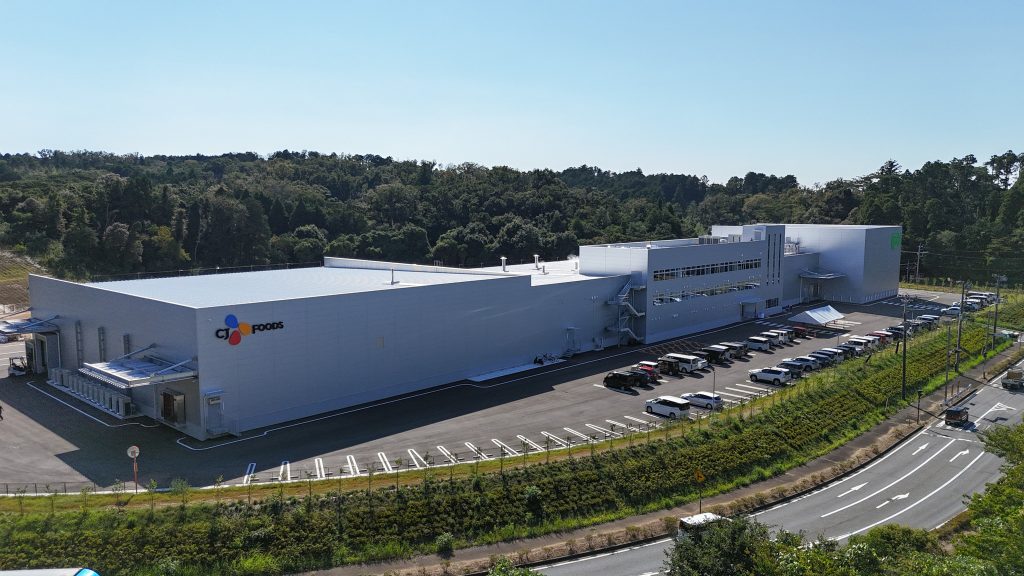 A wide shot of the CJ Foods Chiba plant.