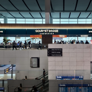 CJ Freshway Opens “Gourmet Bridge” Food Court