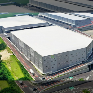 Olive Young’s New Logistics Hub Boosts K-Beauty Abroad