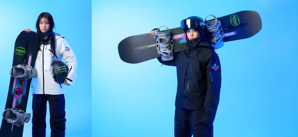 Team CJ Choi Ga-on poses in a national team snowboard gear.