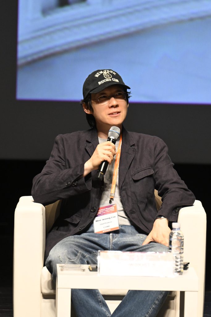 Lee Won-woong, Chief Producer of tvN’s “I Am Boxer,” speaks during a KISF 2026 panel on global K-entertainment strategy.