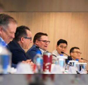 [CJ ON THE GROUND – Food] Why Food Industry Veterans See CJ as Built to Run Ahead as One Team