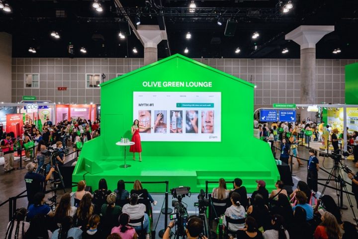 Attendees participate in the Beauty & Health Deep Dive Program at OLIVE YOUNG FESTA LA 2026.