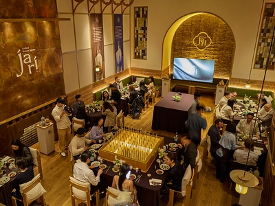 Guests gather for the U.S. launch event of CJ Foods’ premium Korean spirits brand jari at a restaurant venue.