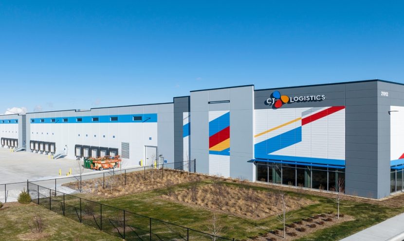 Exterior view of CJ Logistics’ Elwood Logistics Center in Illinois.